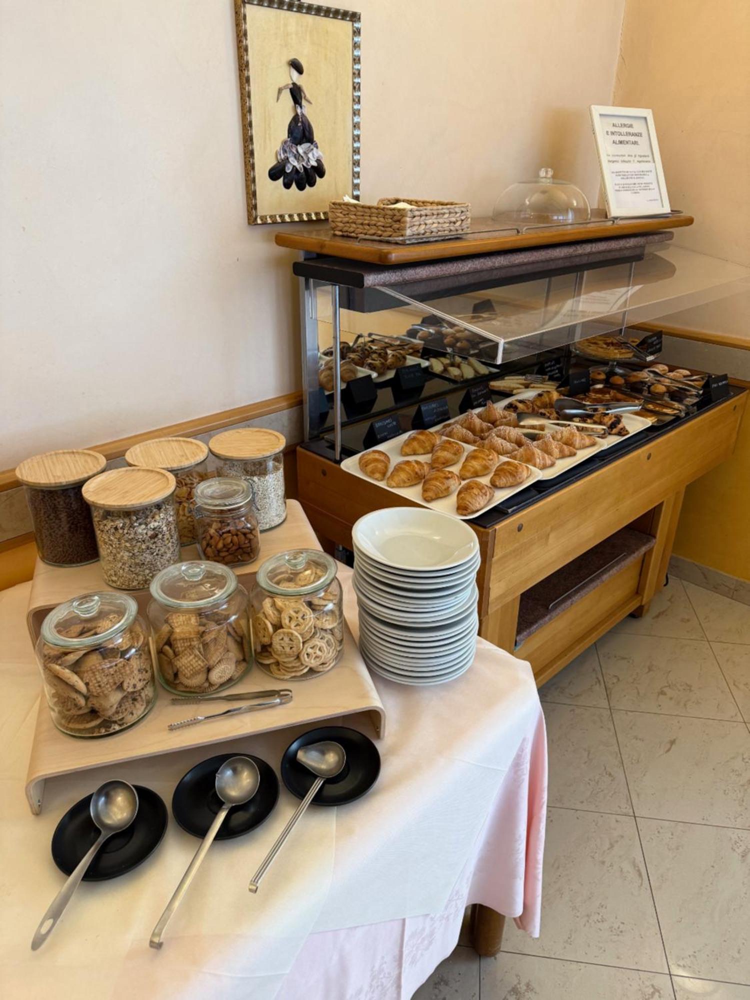 Hotel Fortuna Chioggia Bagian luar foto